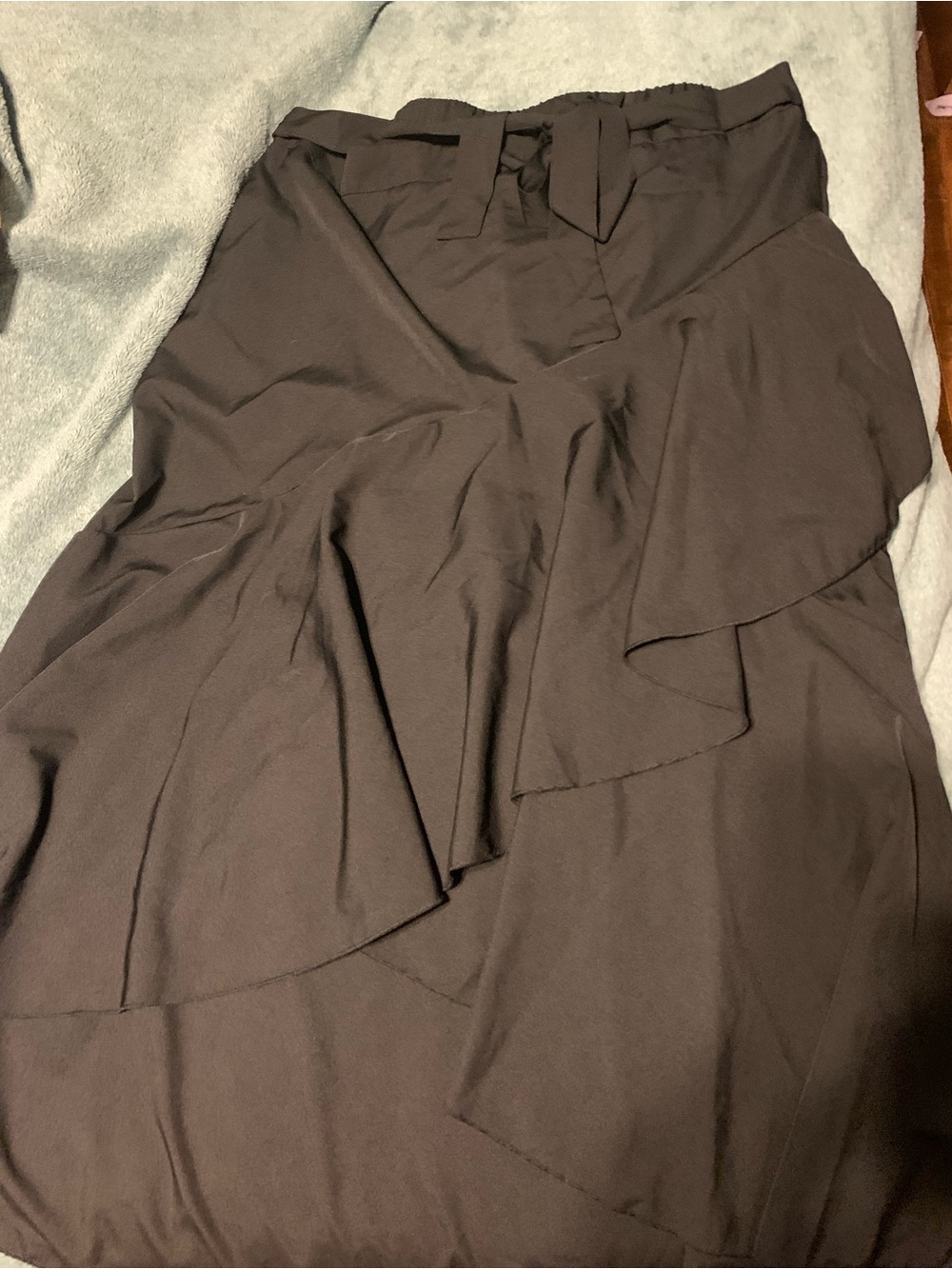 SHEIN Black Asymmetrical Ruffle Midi Skirt with Tie Waist
